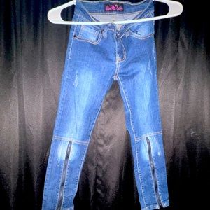 Zipper skinny jeans